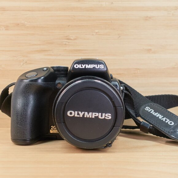 Olympus SP-570 UZ / 10MP Digital Camera / 20x Optical Zoom / Tested & Working - Picture 2 of 9